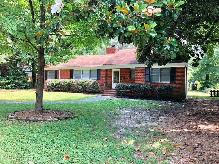 6810 Edmonstone Ave — Photo 1