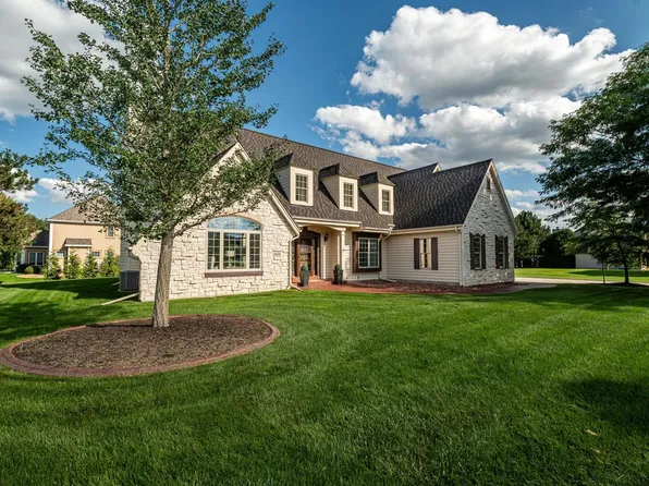 13620 W Eagle TRACE, New Berlin, WI 53151