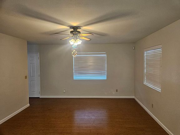 3rd image of 3151 Sycamore Ave