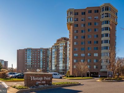 3200 N Leisure World Blvd APT 508, Silver Spring, MD, 20906
