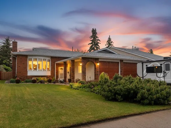 11331 25th Ave NW, Edmonton, AB T6J 5J1