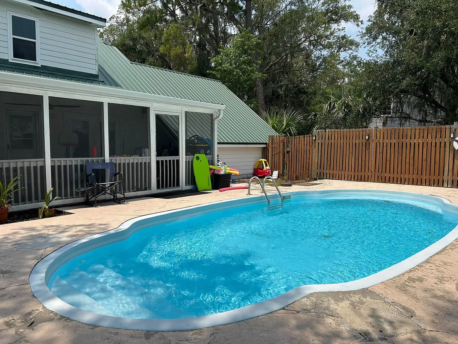 4 bed, 1820 sqft, $2,500 — Photo 3