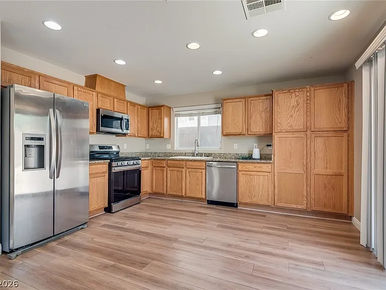 9072 Cedar Door Ave — Photo 4