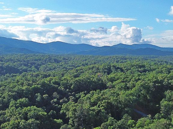 2nd image of 18 Mount Springer Rd