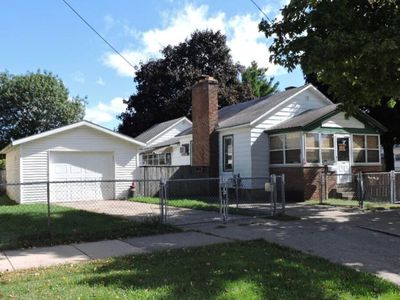 914 Muskegon Ave NW, Grand Rapids, MI, 49504