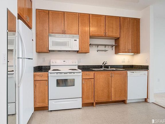 3rd image of 888 7th St Unit 334