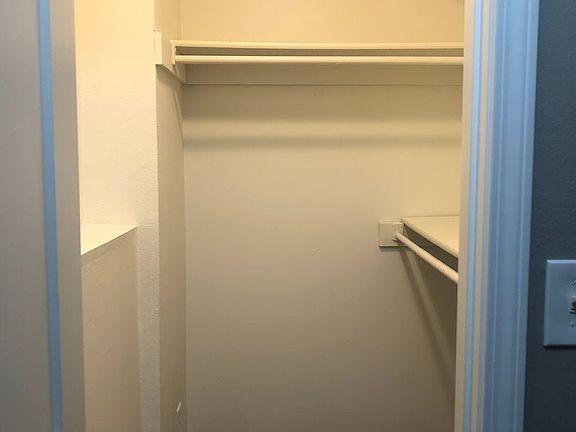 4th image of 5939 Outlook St #5