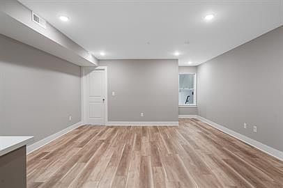 2nd image of 1935-1943 W Berks St #10483331