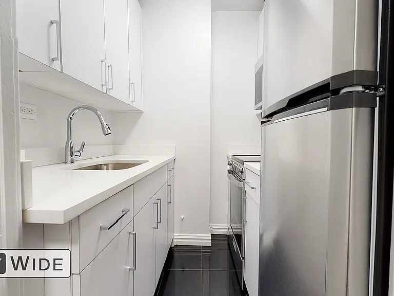 145 W 55th St #4F — Photo 4