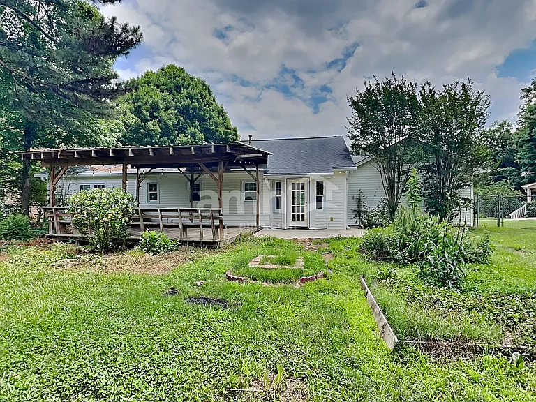 2835 Shane Dr — Photo 21