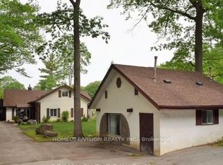2082 River Rd W, Wasaga Beach, ON L9Z 2V8