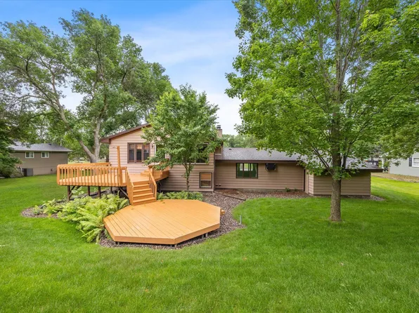 10510 39th Ave N, Plymouth, MN 55441