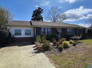 796 Lester Dr, Boaz, AL 35957