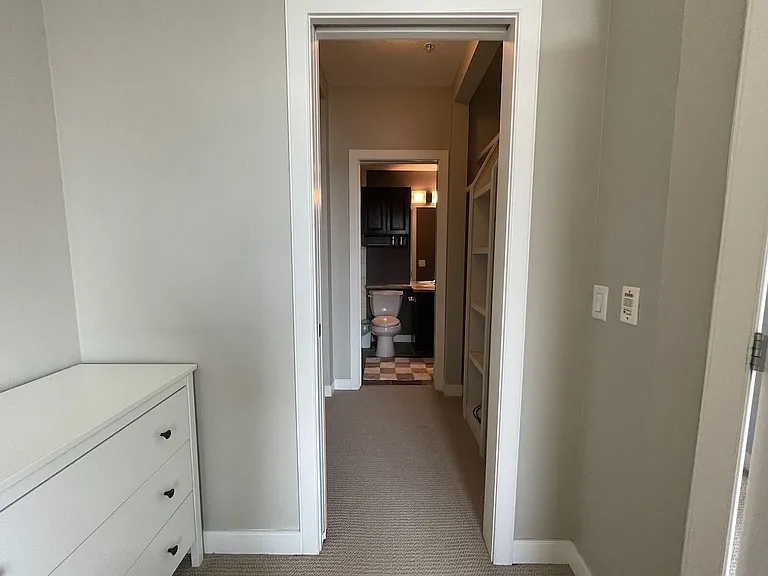 328 21st Ave SW #501 — Photo 38