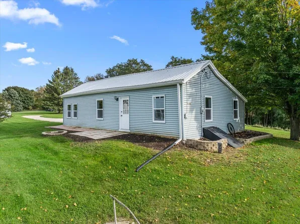 N4044 County Road P, Rubicon, WI 53078