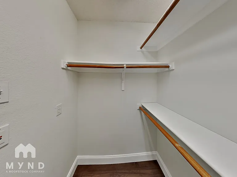 2616 Belmont Ct — Photo 16