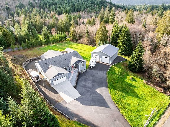 2nd image of 946 Paine Road