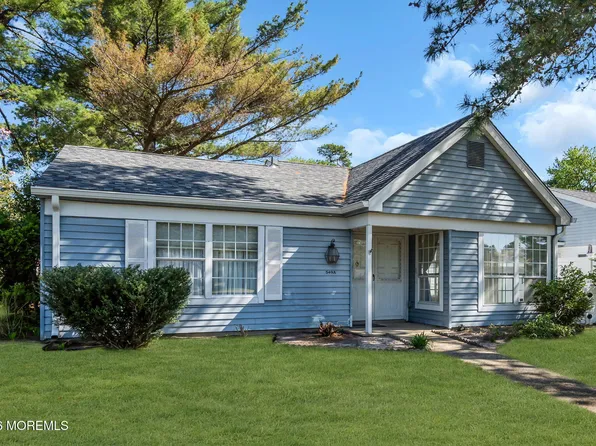 549A Mayfair Road, Manchester, NJ 08759