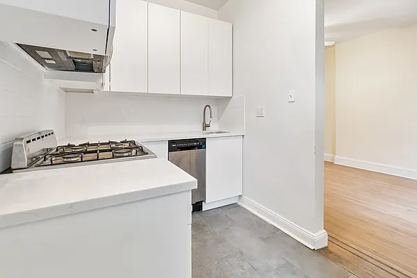 Rented by Avi Nash Associates | media 29