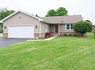 1959 Lear Dr, Northwood, OH 43619