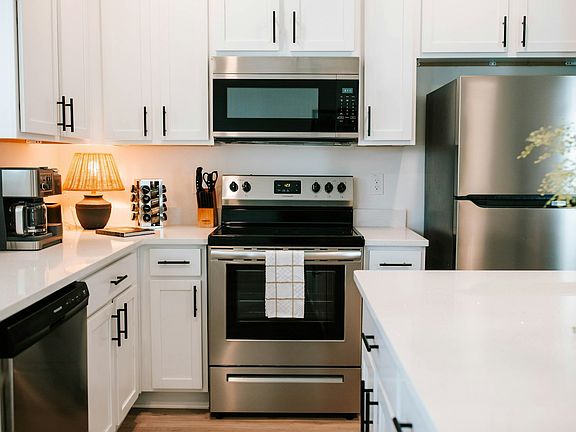 Plenty of space to prep meals, sip coffee, or just hang out in a light, airy kitchen.