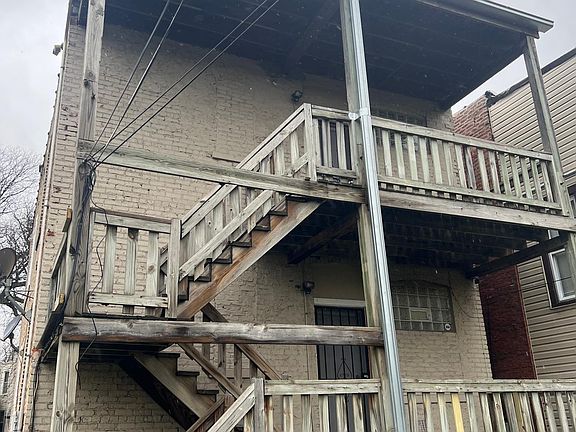3rd image of 5735 S Marshfield Ave #2