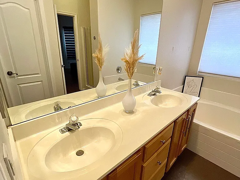 7709 W Wood Ln — Photo 15