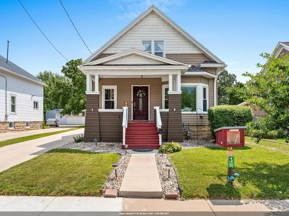 823 W 4th Ave, Oshkosh, WI 54902