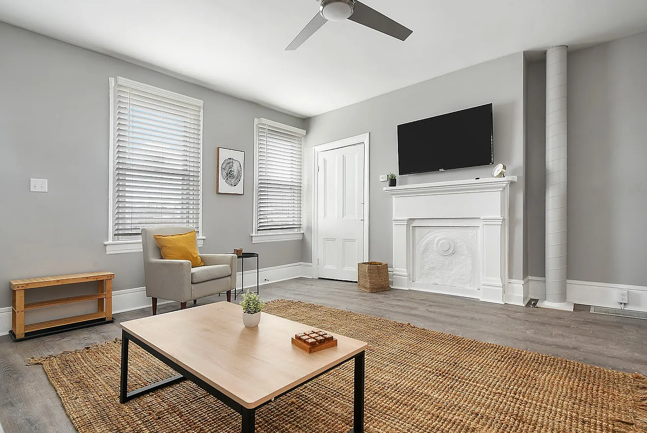3 bed, $1,790 — Photo 3