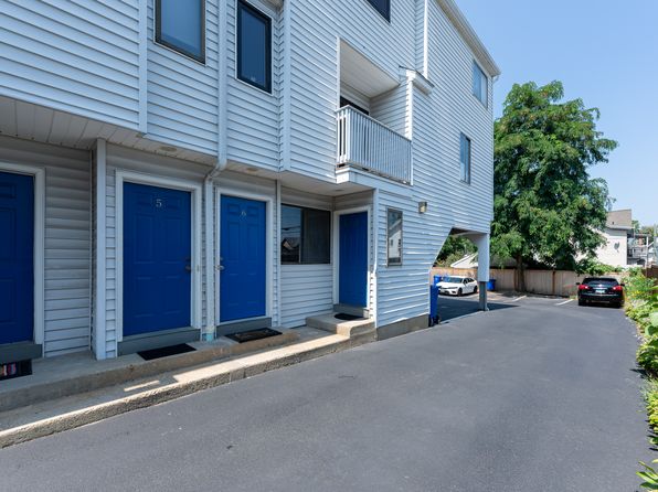 16 Arch St APT 6