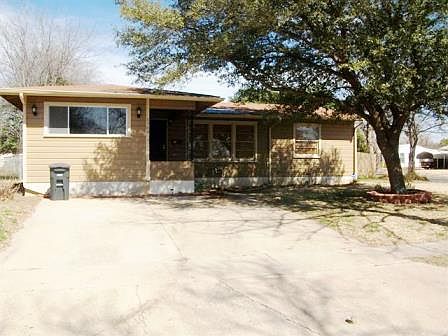 1st image of 1709 Smith Dr