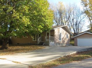 1830 Martin Ave, Carroll, IA 51401