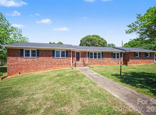 1300 Briarcliff Rd, Shelby, NC 28152