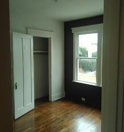 5th image of 832 Rosemont Ave #1