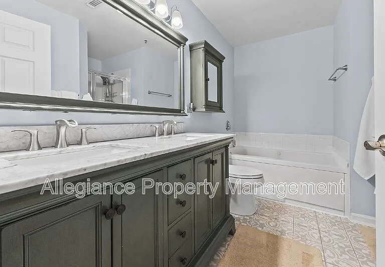171 Somervelle St #406 — Photo 22