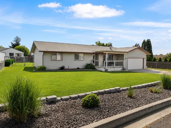 107 N 90th Ave, Yakima, WA 98908