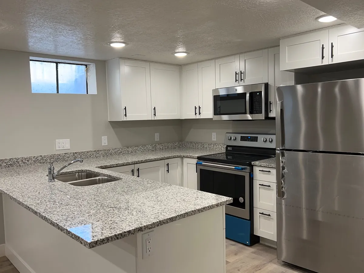 Unit Photo - 702 N 100 W #2