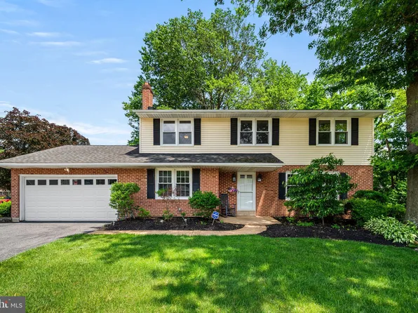 2651 Golf Ln, Wilmington, DE 19810