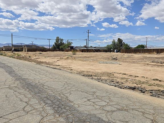 4th image of Dogwood Avenue Near Hickory Dr