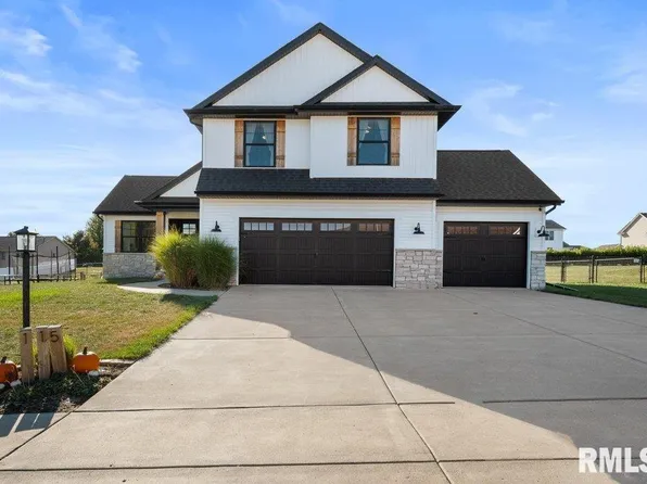 115 Park View Dr, Eldridge, IA 52748