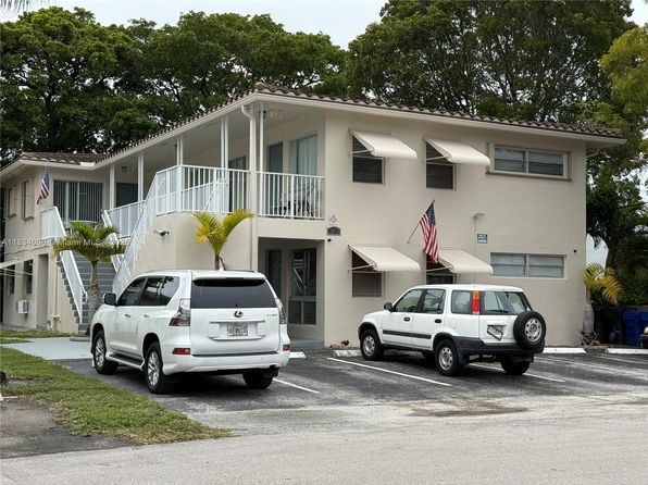 3031 NE 21st Ter APT 3