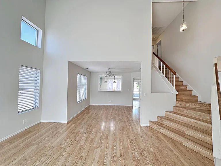 3317 Surfline Dr — Photo 6