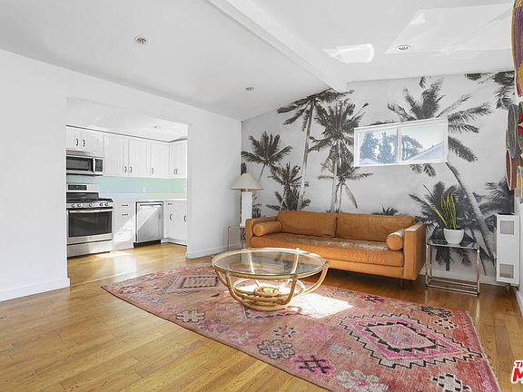 3rd image of 5037 Shipley Glen Dr