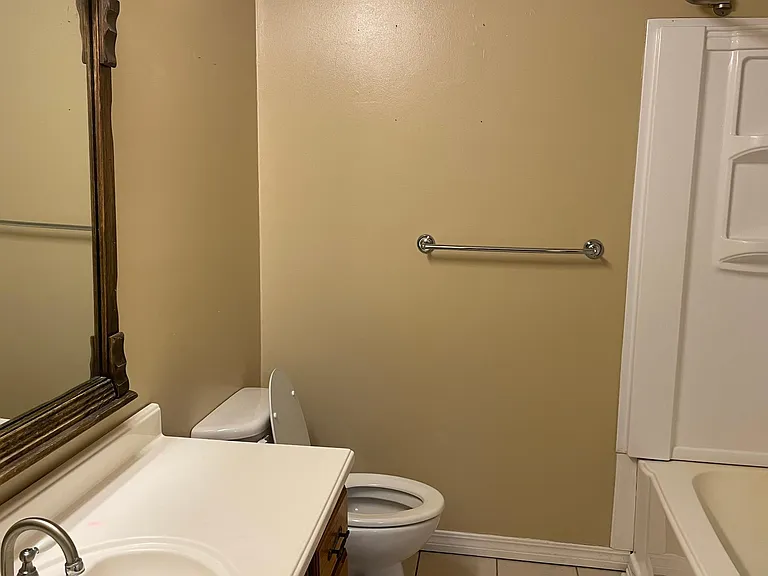 8704 Harvard Dr — Photo 6