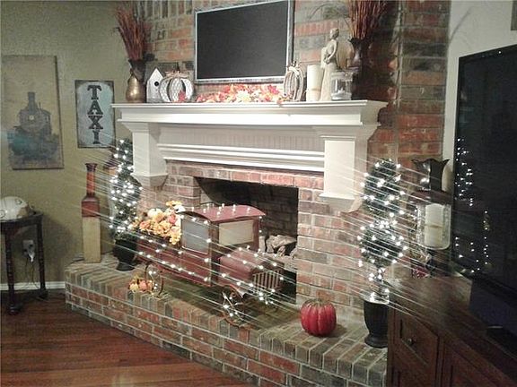 2nd image of 807 Murls Lake Dr
