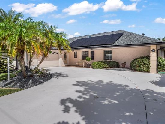6 Collinson Ct, Palm Coast, FL 32137