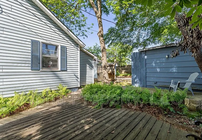 3 Frost St — Photo 19
