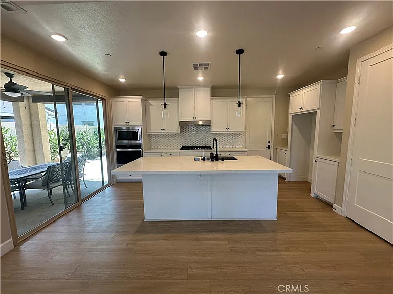 12310 Primrose Ave — Photo 3