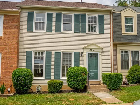 3970 Bradwater St, Fairfax, VA 22031