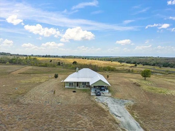 505 Mach Rd, Ennis, TX 75119
